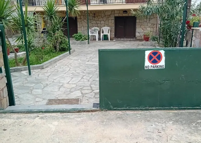 Thoma-is *